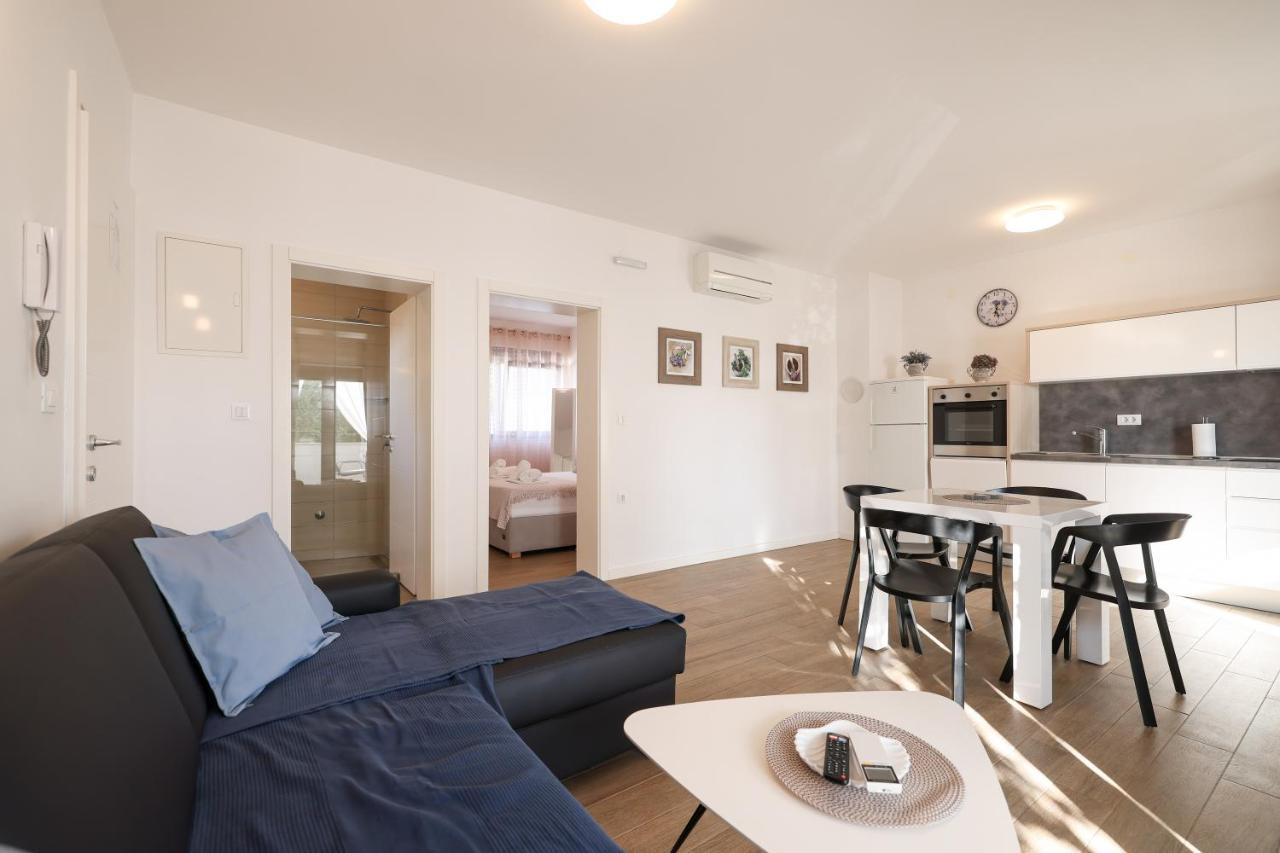 Apartments Mato ซาดาร์ ภายนอก รูปภาพ